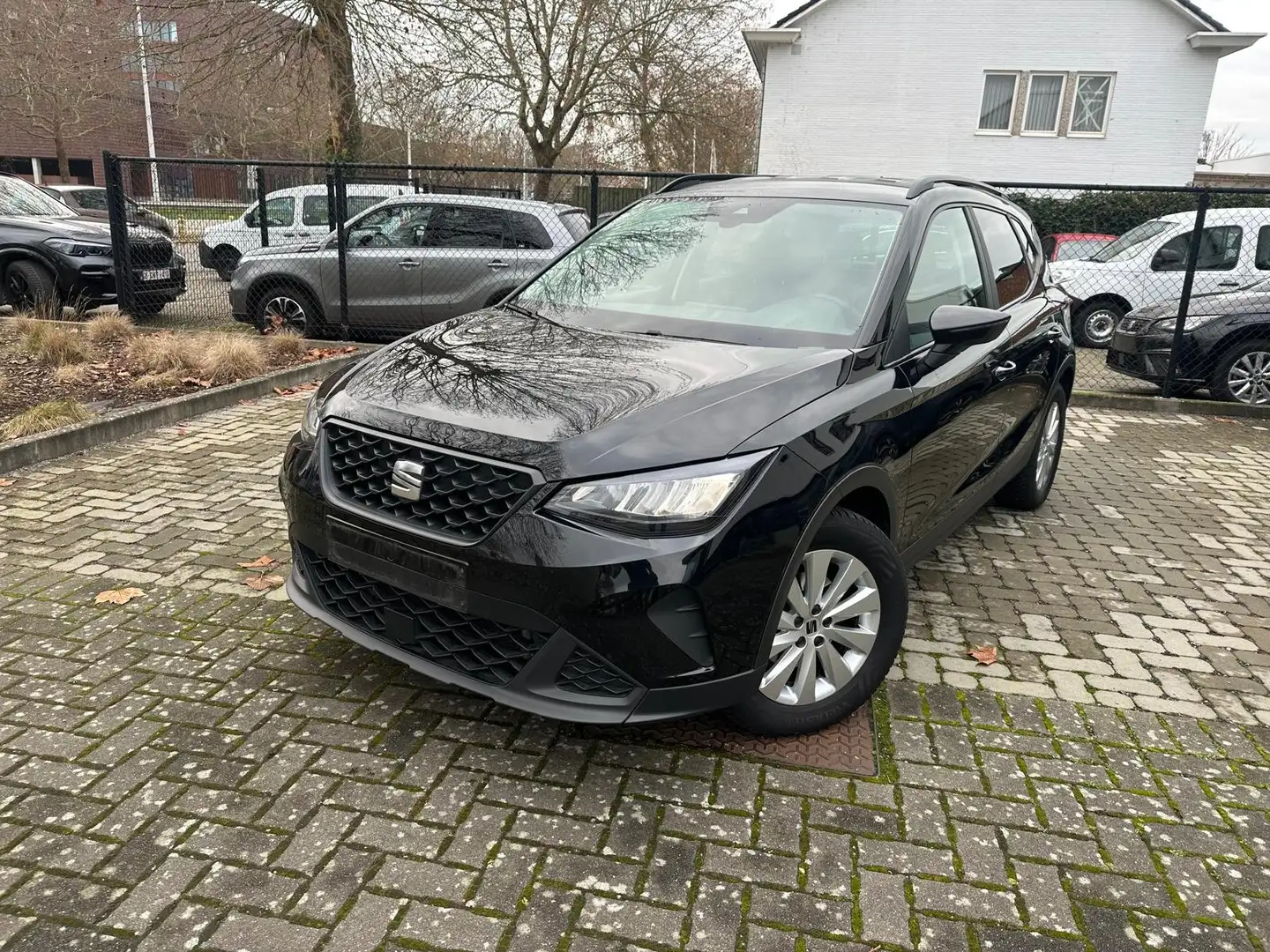 SEAT Arona Arona 1.0 TSI OPF DSG Style Noir - 1