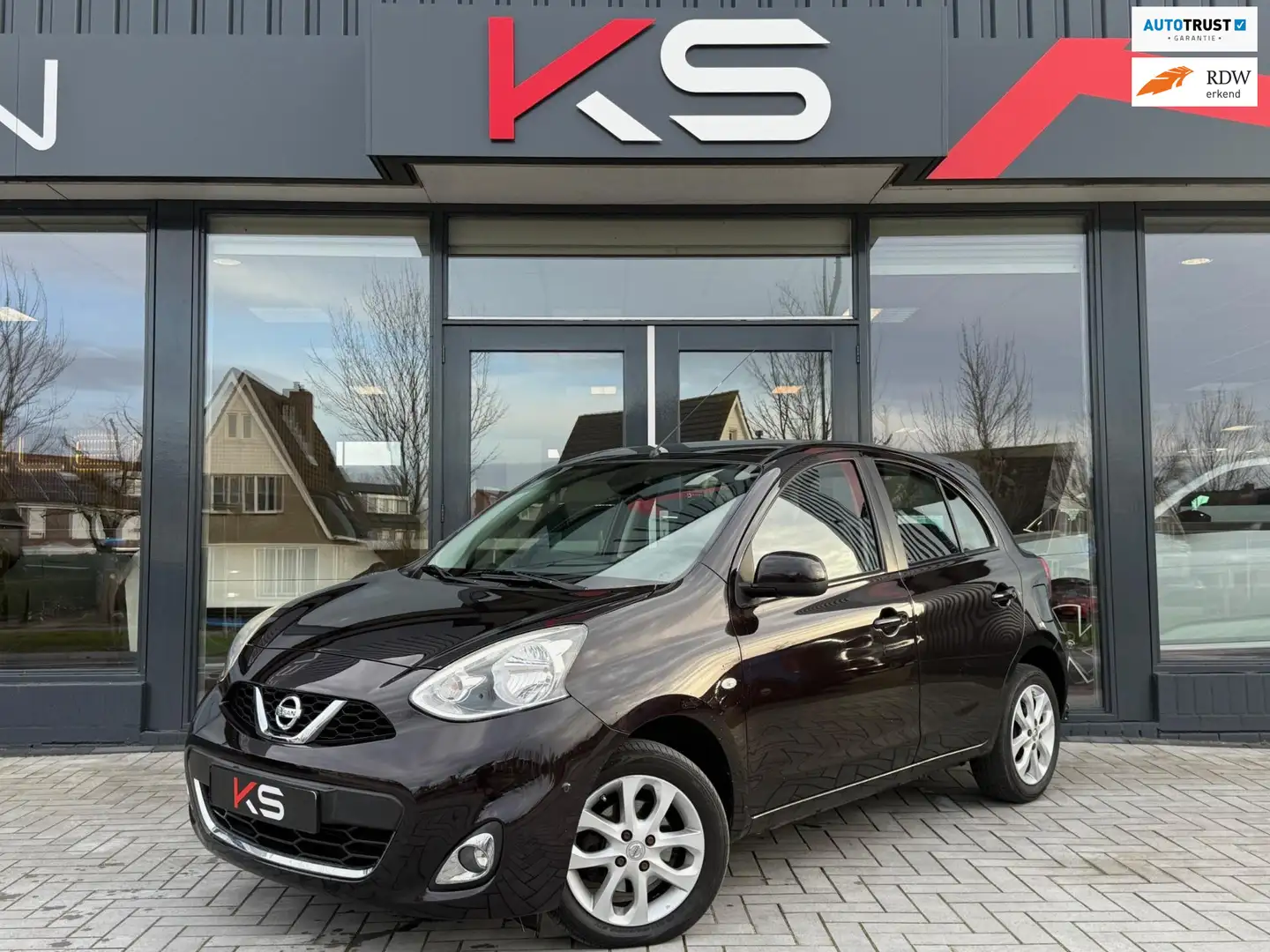 Nissan Micra 1.2 Connect Edition Navi Pano Keyless Pdc Violett - 1