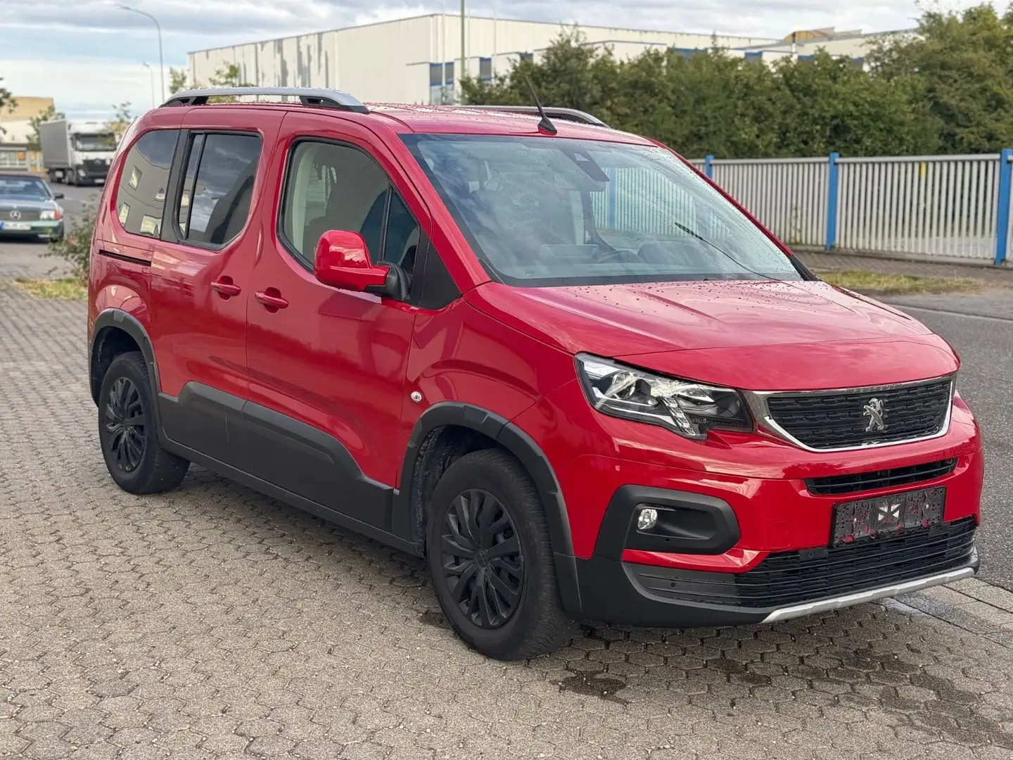 Peugeot Rifter Allure/Naviga/Klimaauto/360°/PDC Rot - 2
