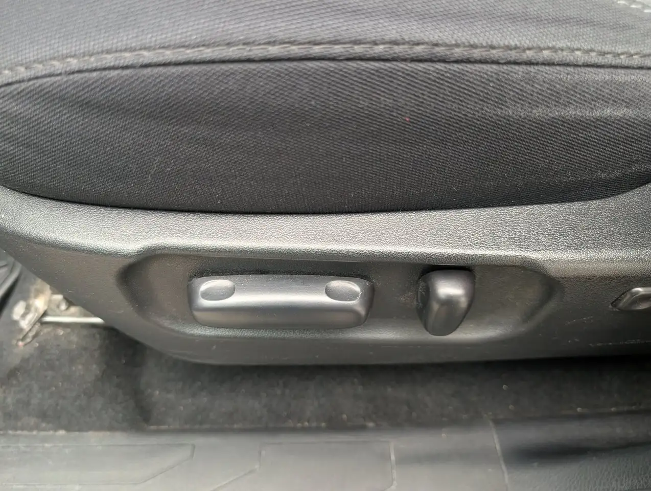 Toyota Tacoma снимка Toyota Tacoma