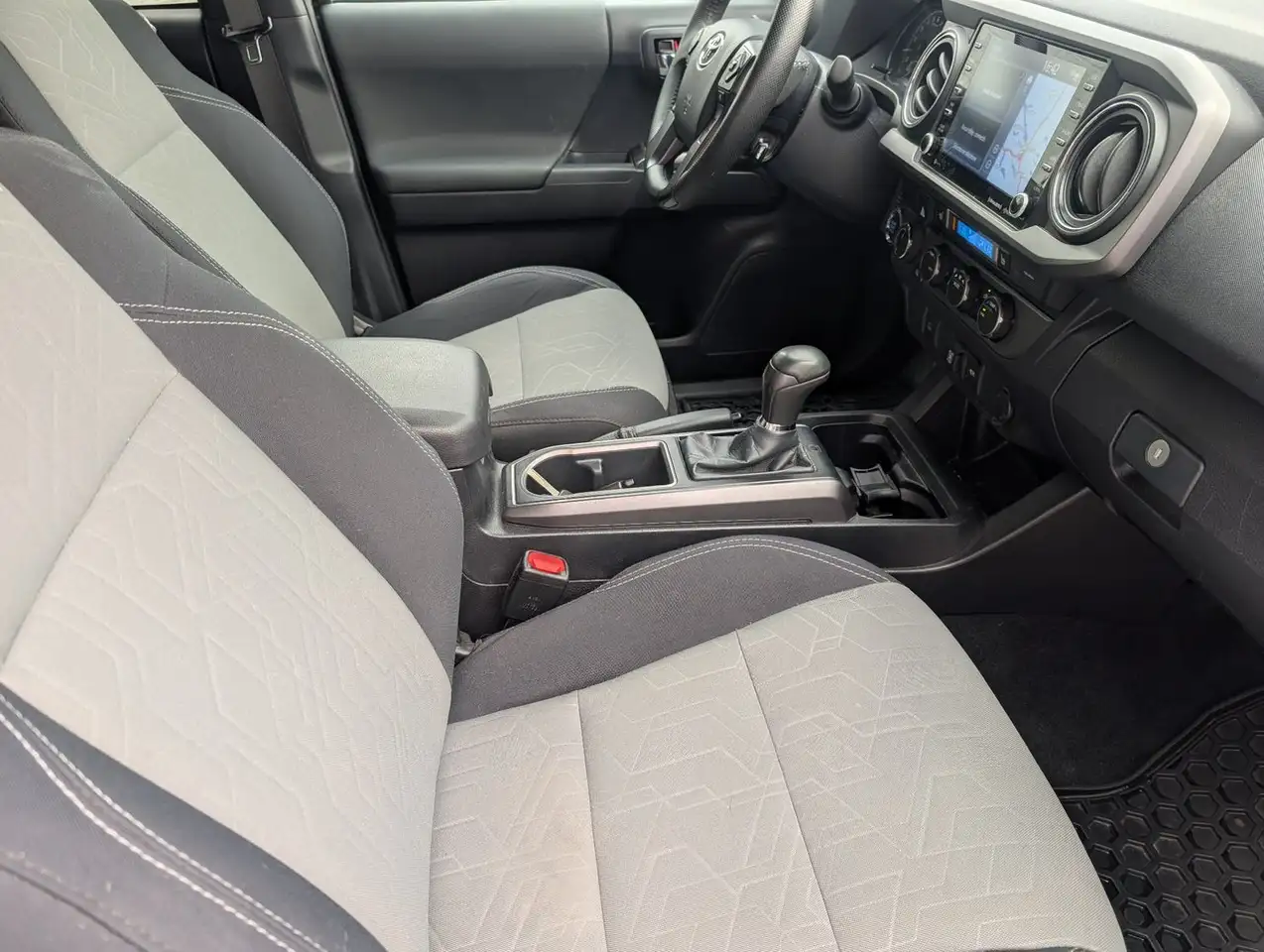 Toyota Tacoma снимка Toyota Tacoma