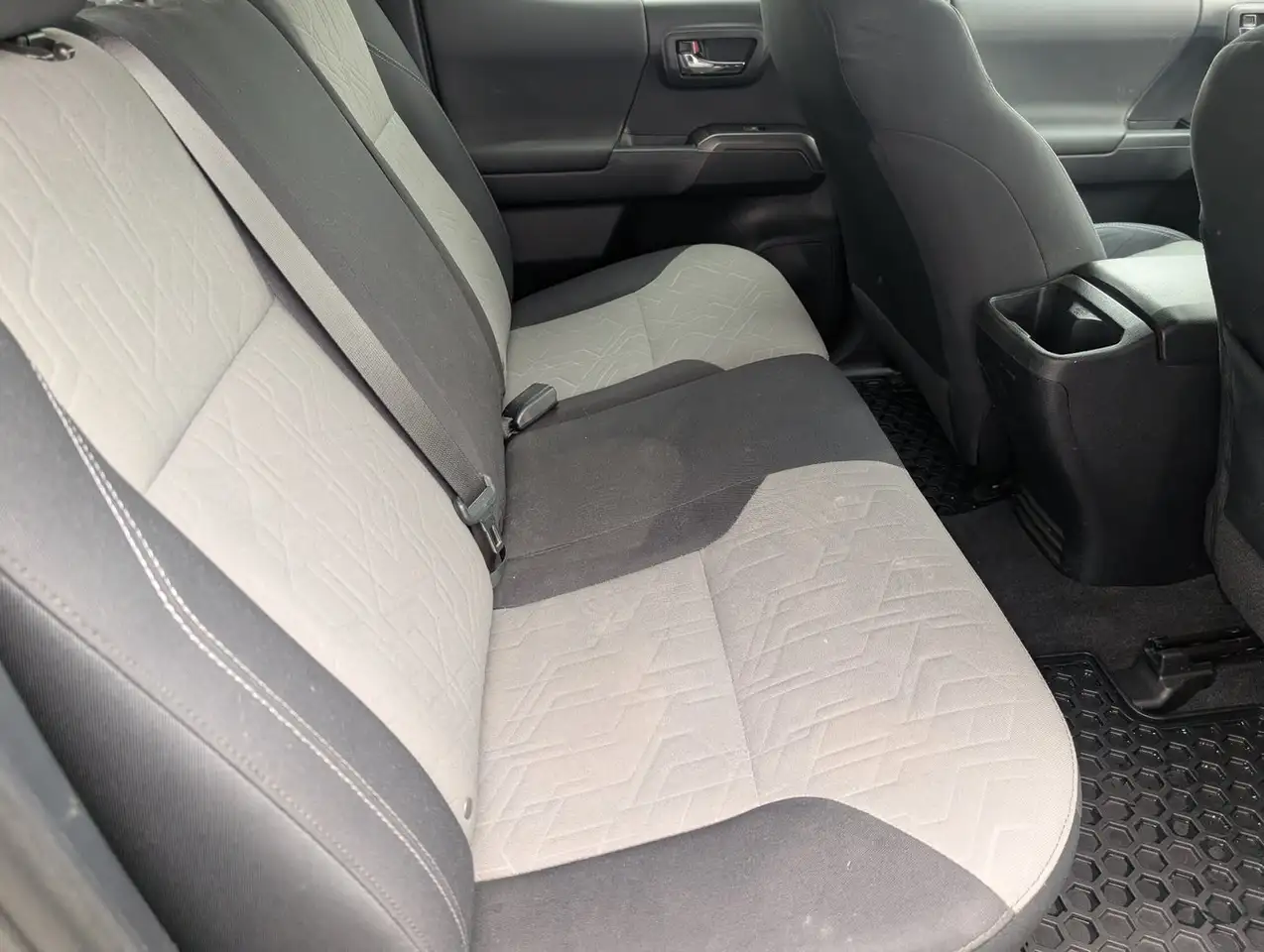 Toyota Tacoma снимка Toyota Tacoma