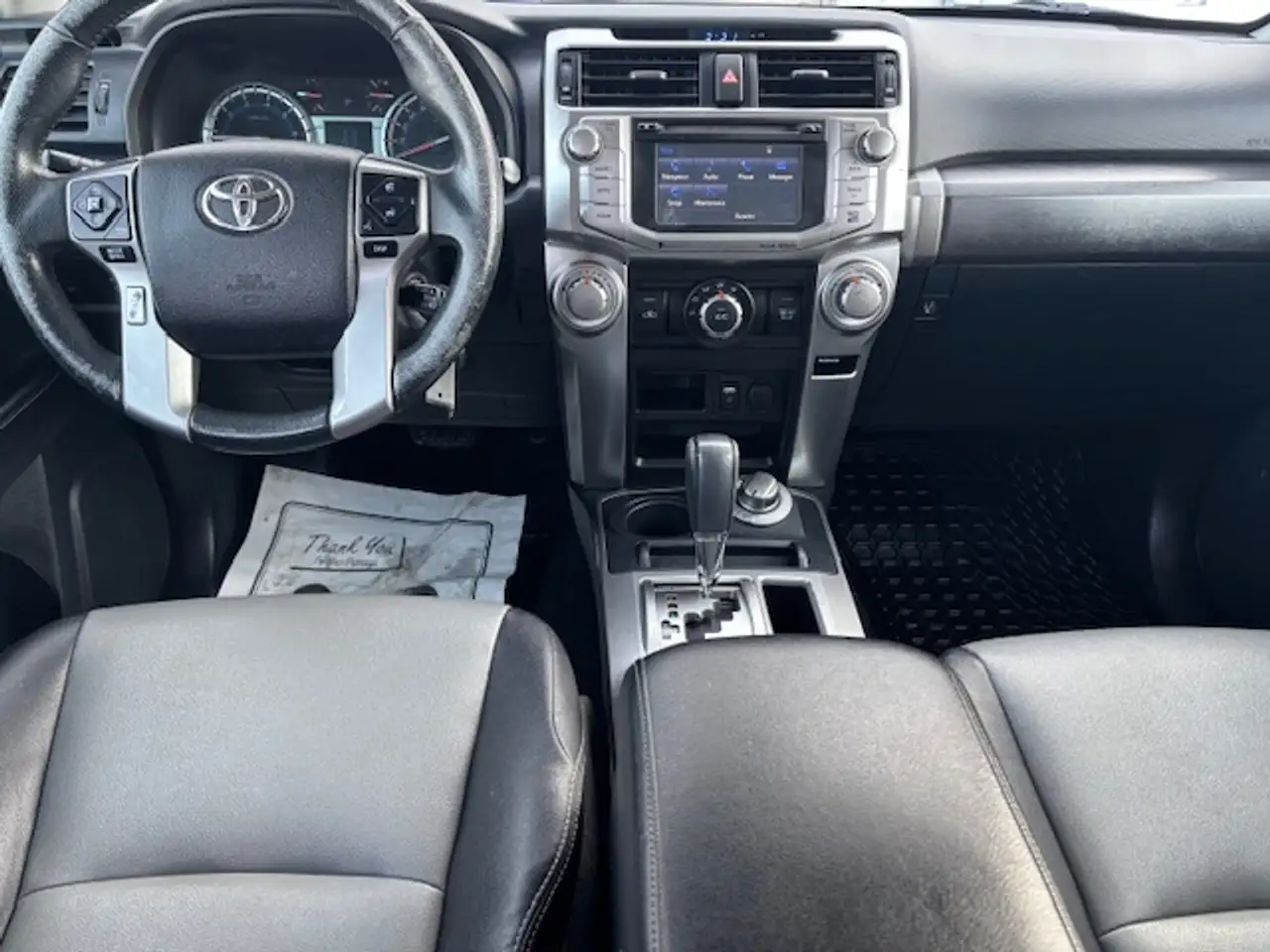 Toyota 4-Runner снимка Toyota 4-Runner