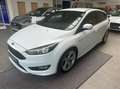 Ford Focus 1.0 Eco Boost  ST-Line Winterpaket Blanc - thumbnail 1