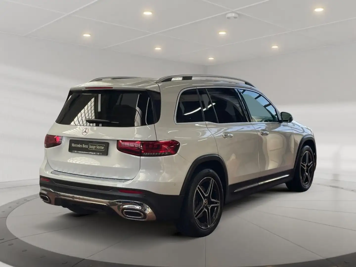 Mercedes-Benz GLB 220 d 4matic AMG+MBUX+MBeam+Fahrassist+Pano Weiß - 2