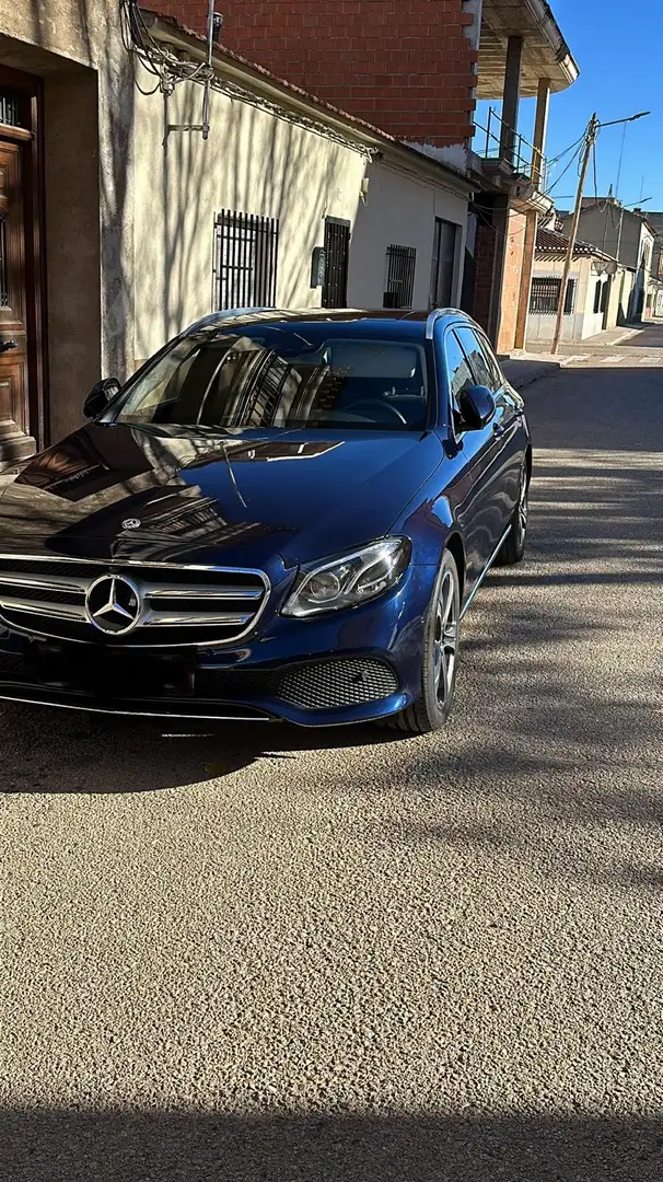 Mercedes-Benz E 400 Estate 400d 4Matic 9G-Tronic - 1