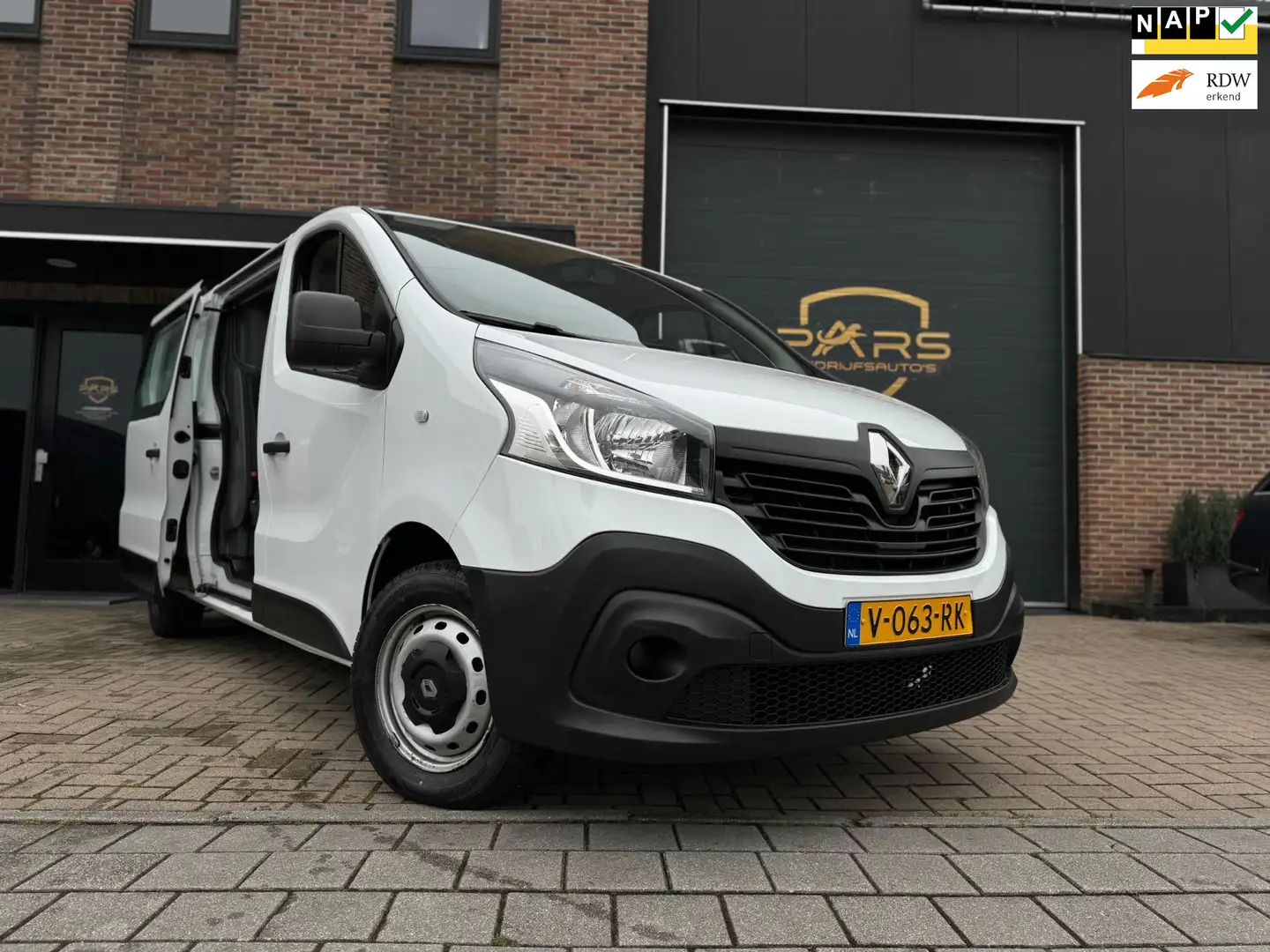 Renault Trafic 1.6 dCi T29 L2H1 DC Comfort Dubbele Cabine 5p Airc - 1