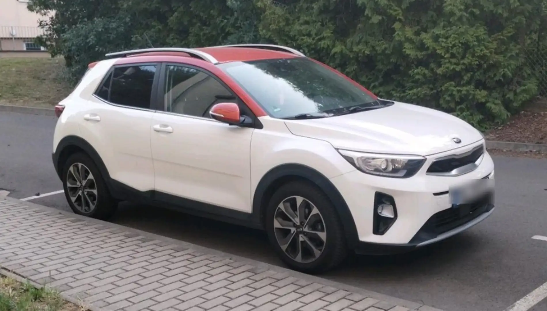 Kia Stonic 1.0 T-GDI 120 Vision Weiß - 1