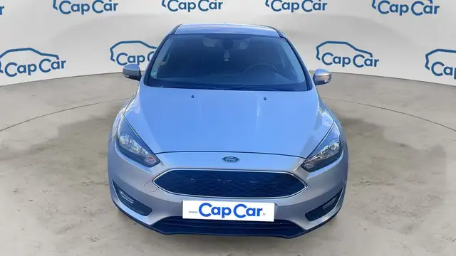 Ford Focus view 5