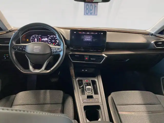 Seat Leon view 6