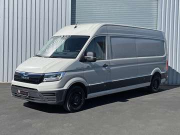 3.180 L4H3 Kasten 4x4 NAVI PDC LEKRADHZ