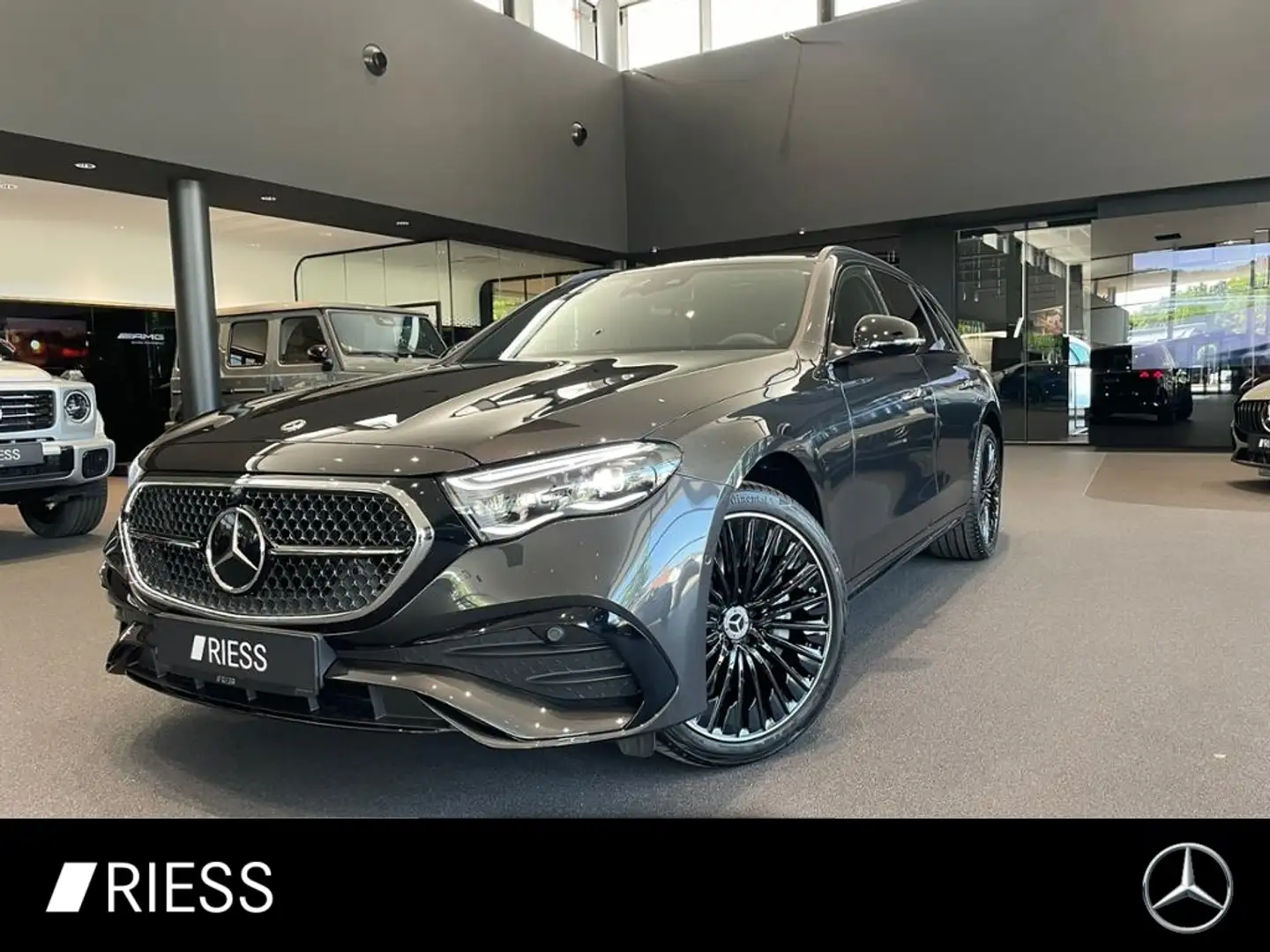 Mercedes-Benz E 450 d T AMG+PANO+AIRMATIC+AHK+HUD+DISTR+DIGI L Grau - 1