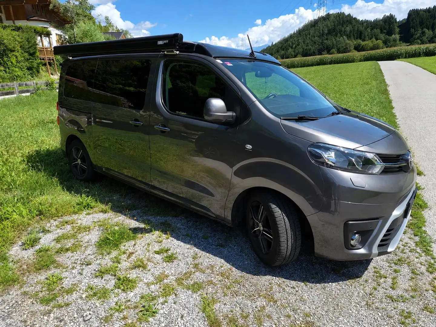 Toyota Proace Proace 2,0 D-4D 150 Medium Grau - 1