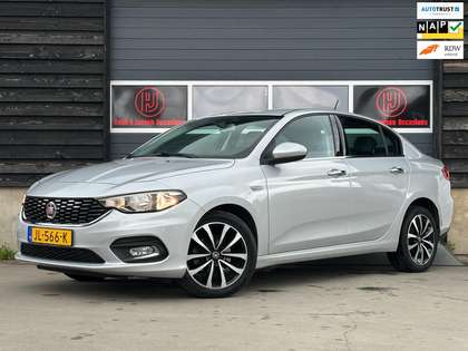 Fiat Tipo 1.4 16V Lounge Navi Cruise Pdc lage NAP km!