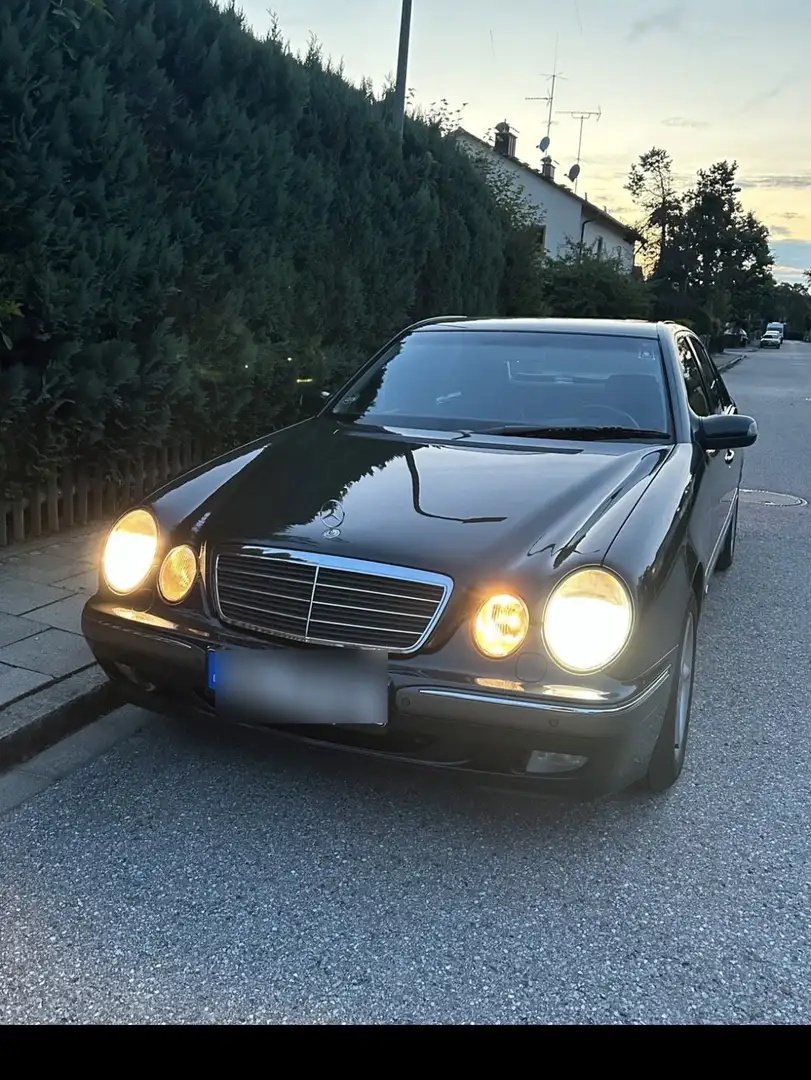 Mercedes-Benz E 280 Elegance - 1