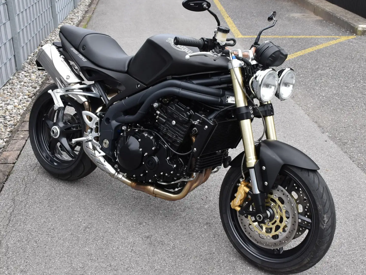 Triumph Speed Triple 1050 Negru - 2