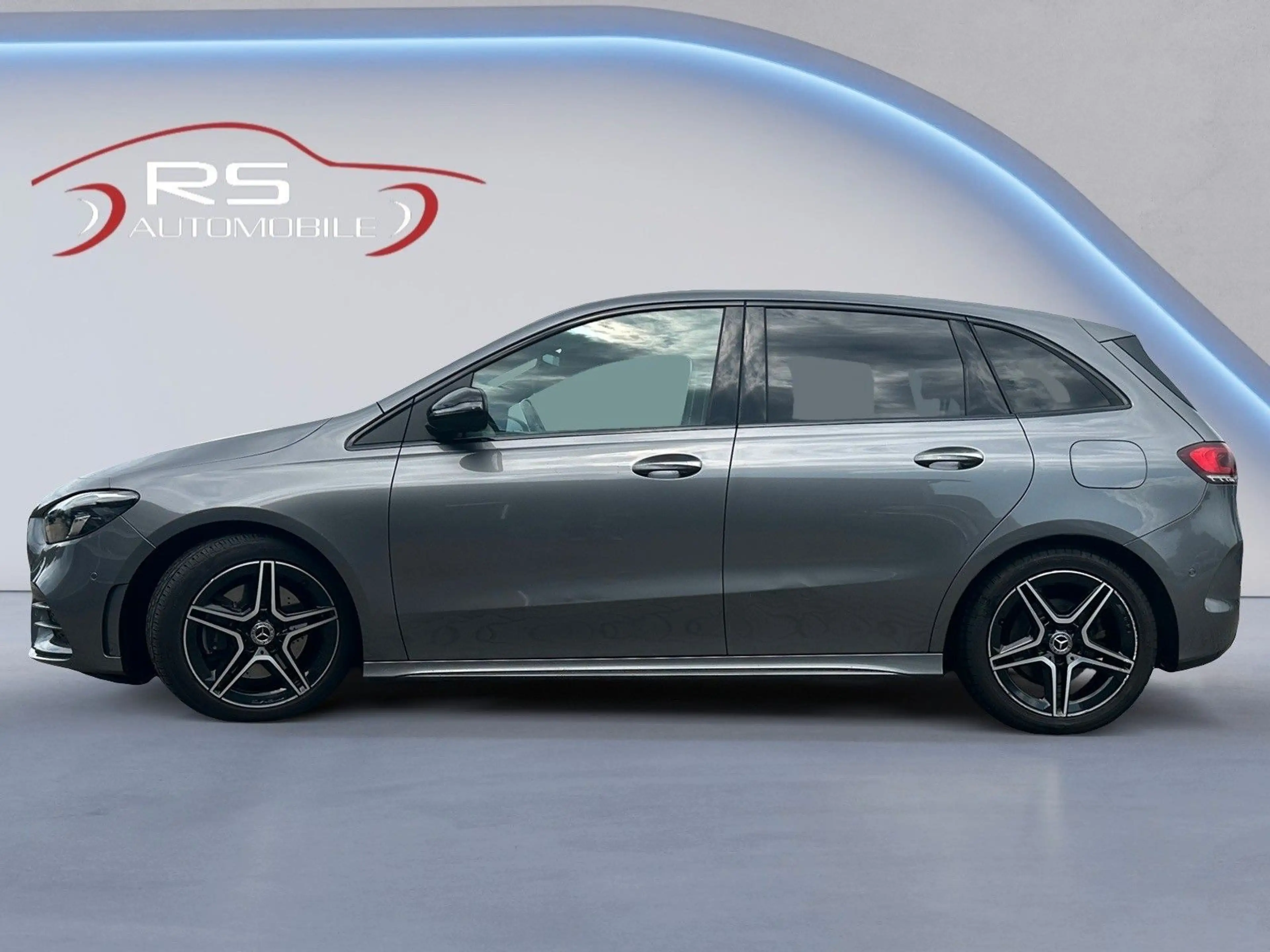 Mercedes-Benz B 220 AMG Line / Night Paket / ACC / Kamera — photo 2