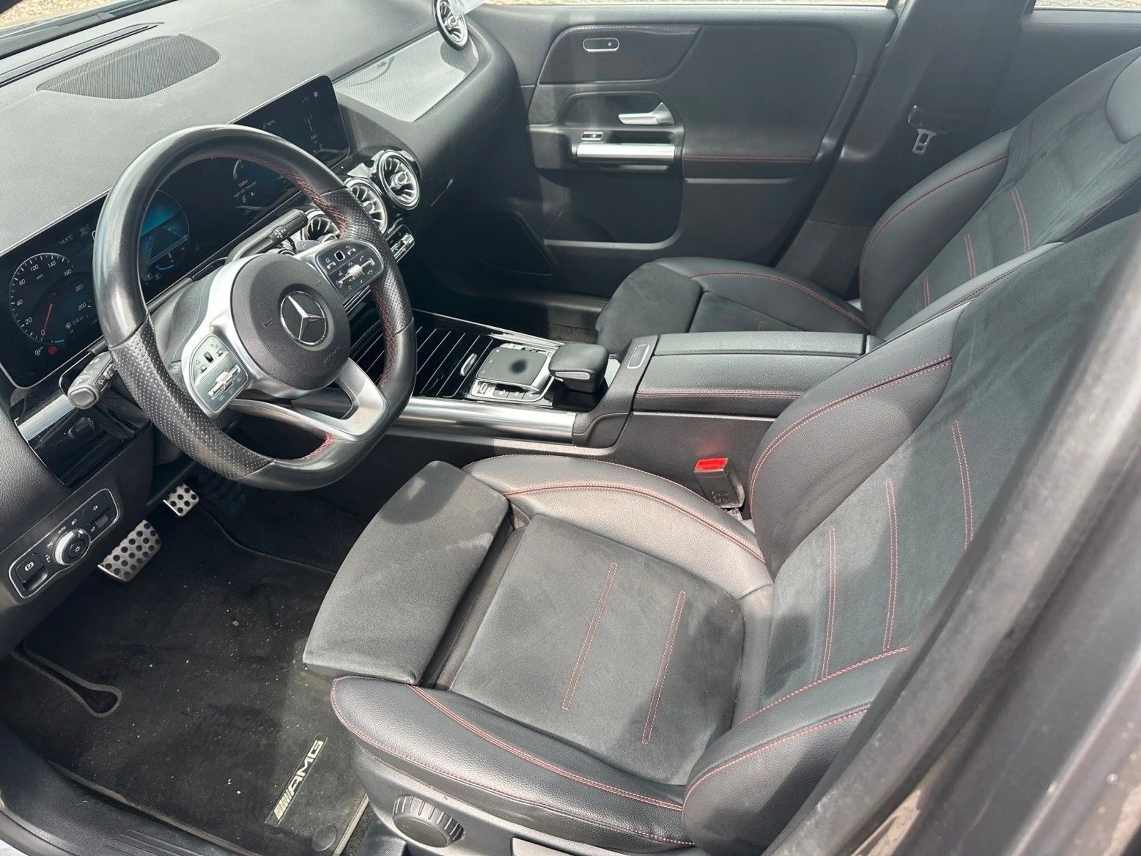 Mercedes-Benz B 220 AMG Line / Night Paket / ACC / Kamera — photo 9