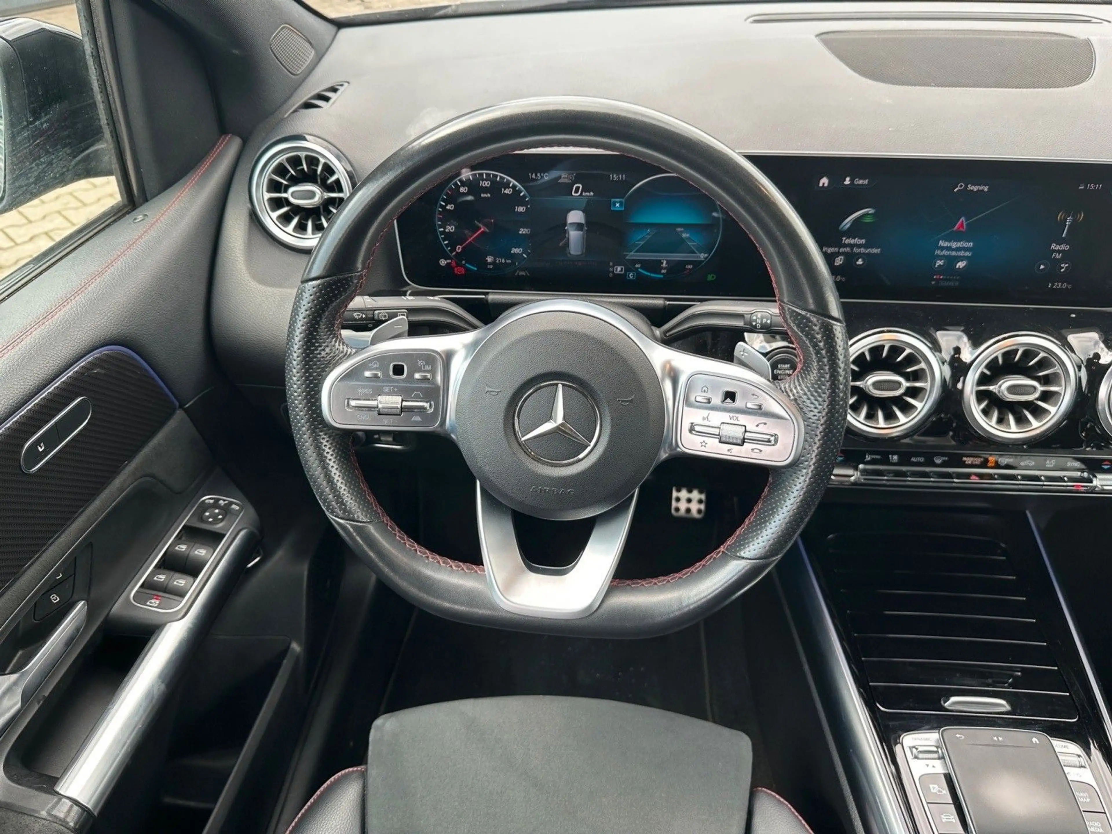Mercedes-Benz B 220 AMG Line / Night Paket / ACC / Kamera — photo 12