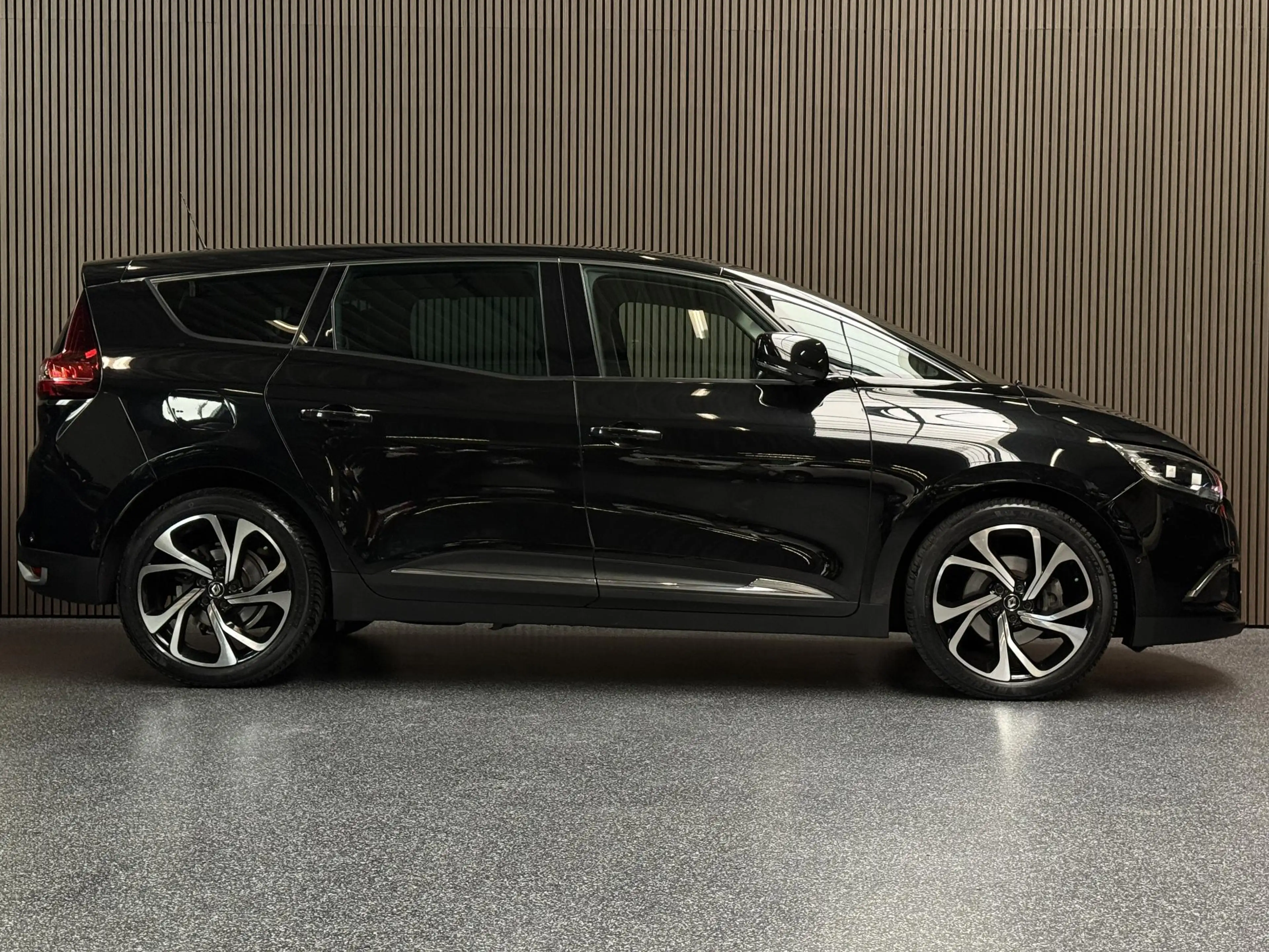 Renault Grand Scenic 1.3 TCe Intens 7p. | Camera | Carplay | Dodehoek — photo 19