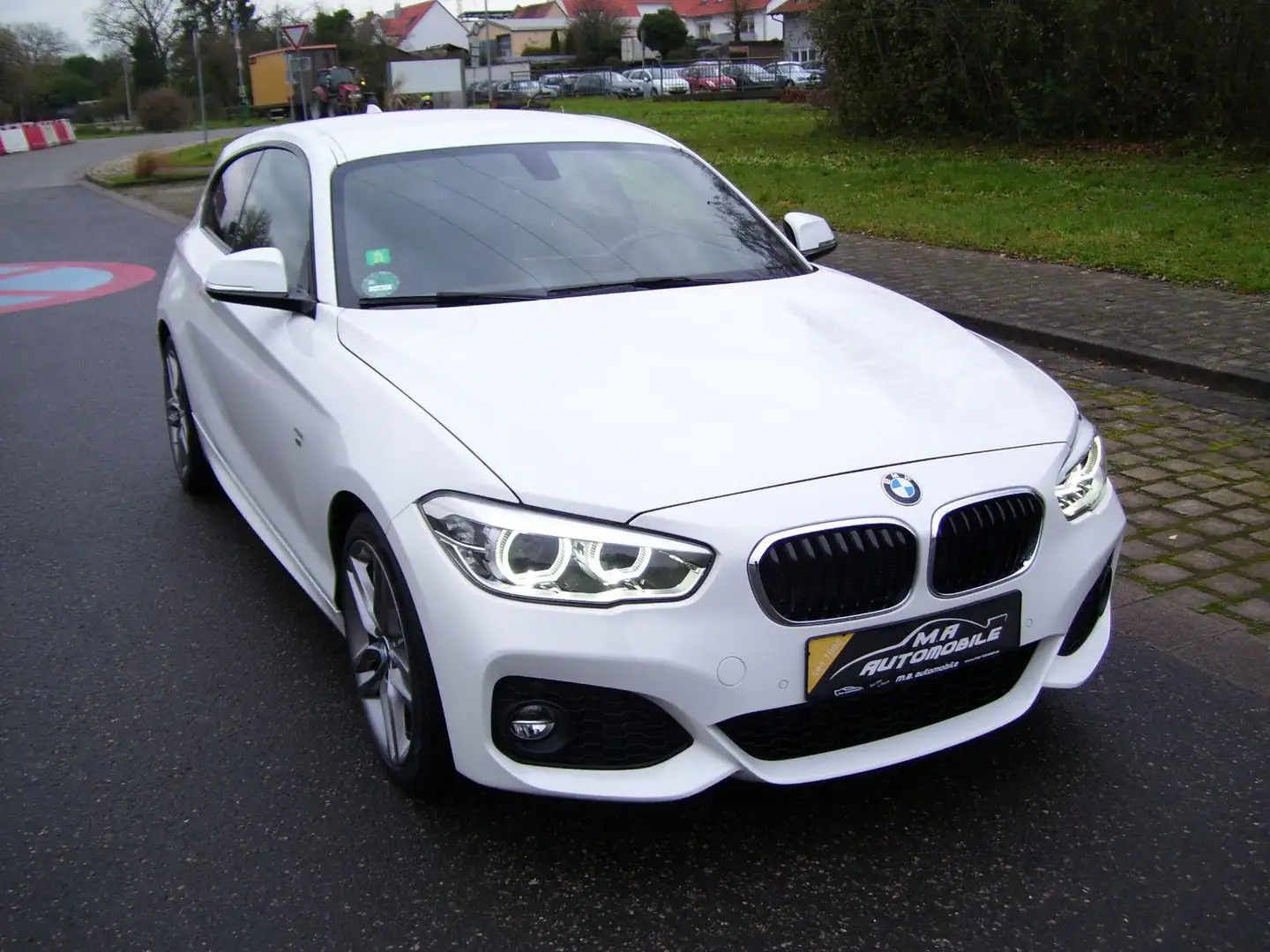 BMW 118 d 3-trg. 118 d* M-Sport*Navi*Kamera*SHZ*AWR Blanco - 1