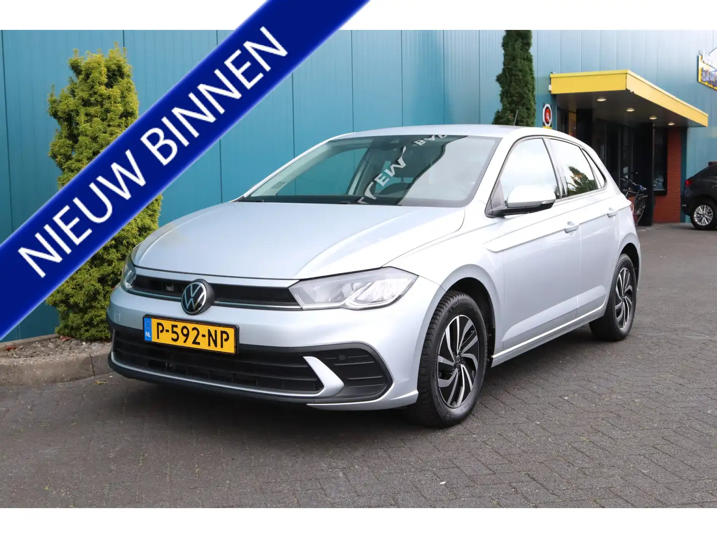 Volkswagen Polo 1.0 TSI Life AC|CARPLAY|ADAPT.CRUISE|LED|NAV|DAB|L Grijs - 1