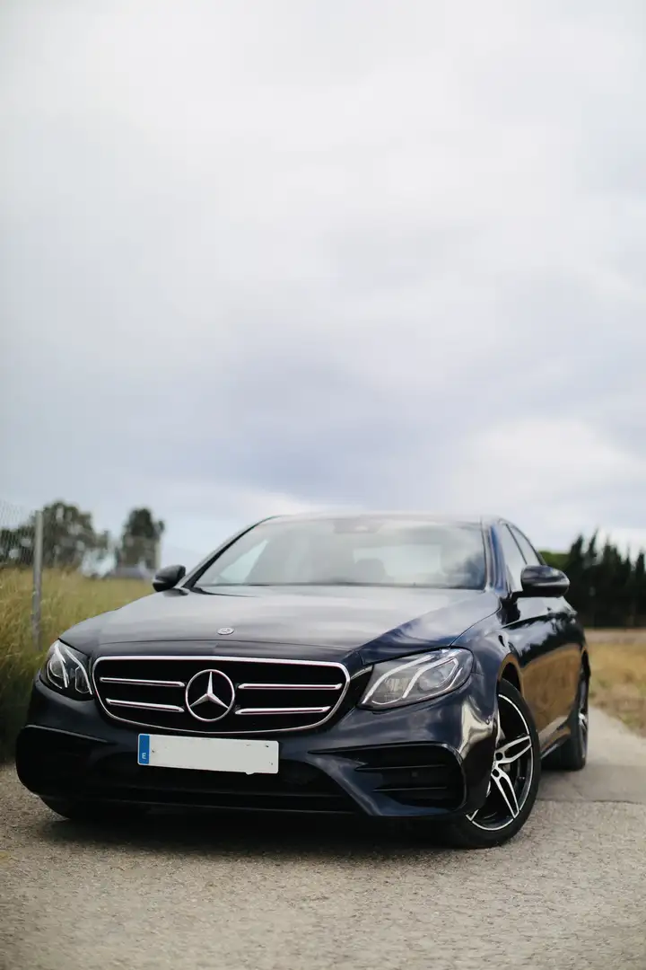 Mercedes-Benz E 220 d 9G-TRONIC AMG Line - 1