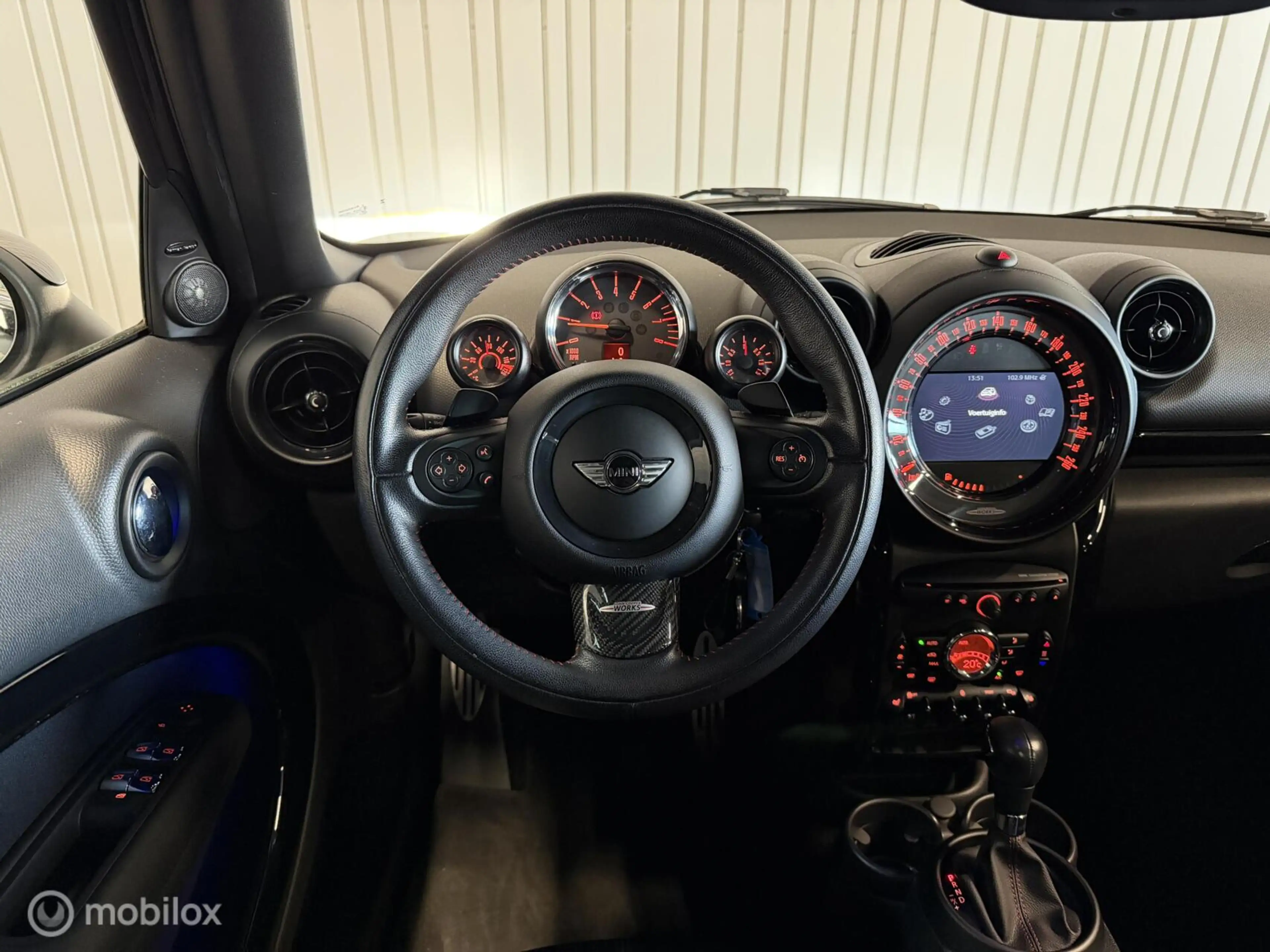 MINI John Cooper Works Countryman 1.6 ALL4 Chili — photo 12