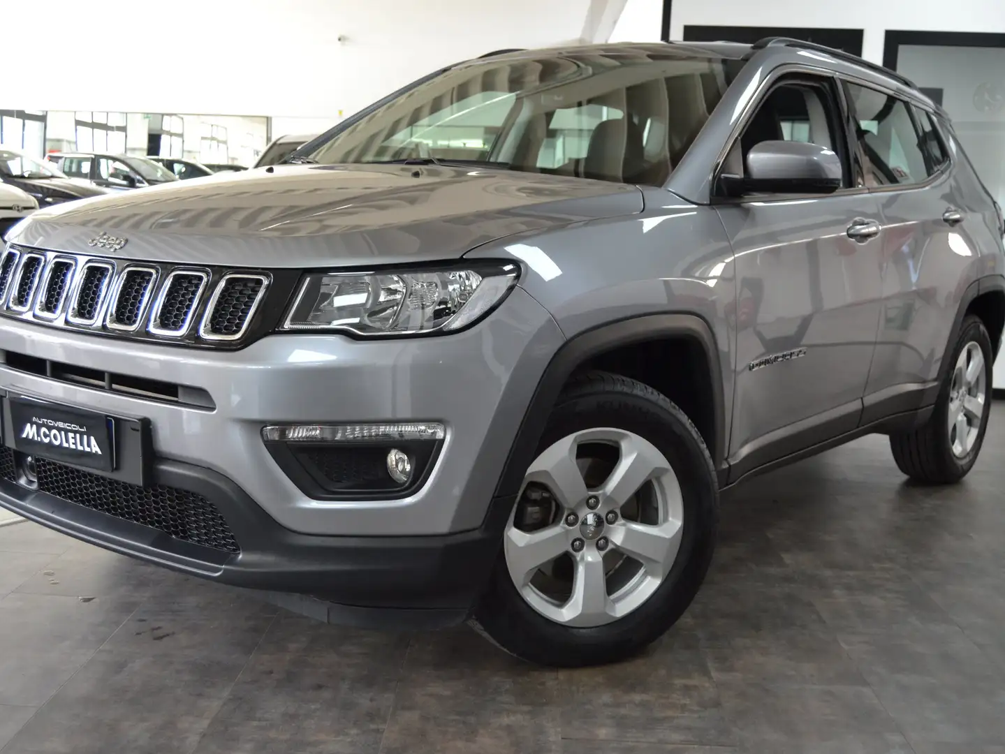 Jeep Compass 1.6 MJT 120cv Navi/T.Cam/Gancio/Cruise/OTTIMOSTATO Grau - 1