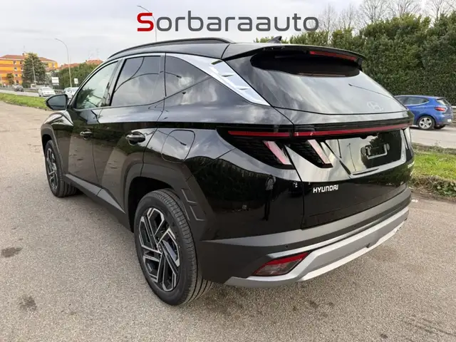 Hyundai Tucson view 3