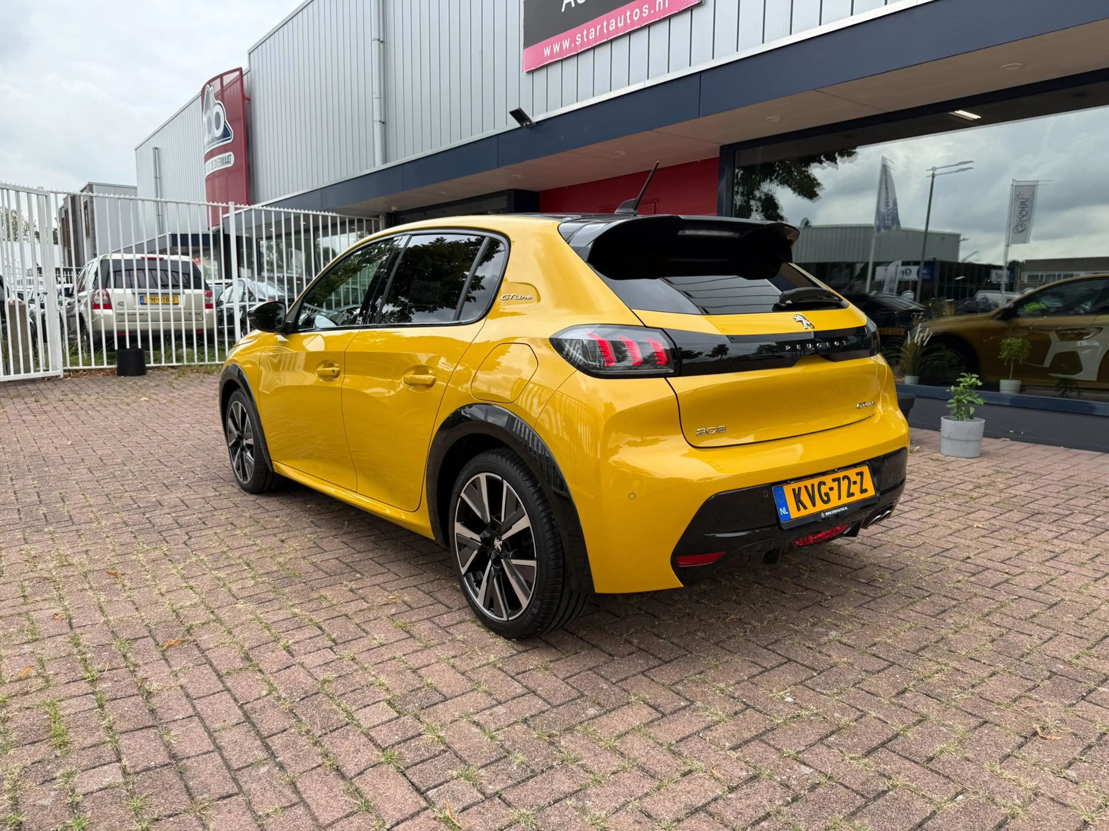 Peugeot 208 1.2 PureTech GT-Line | Automaat | Pano | Carplay — photo 12