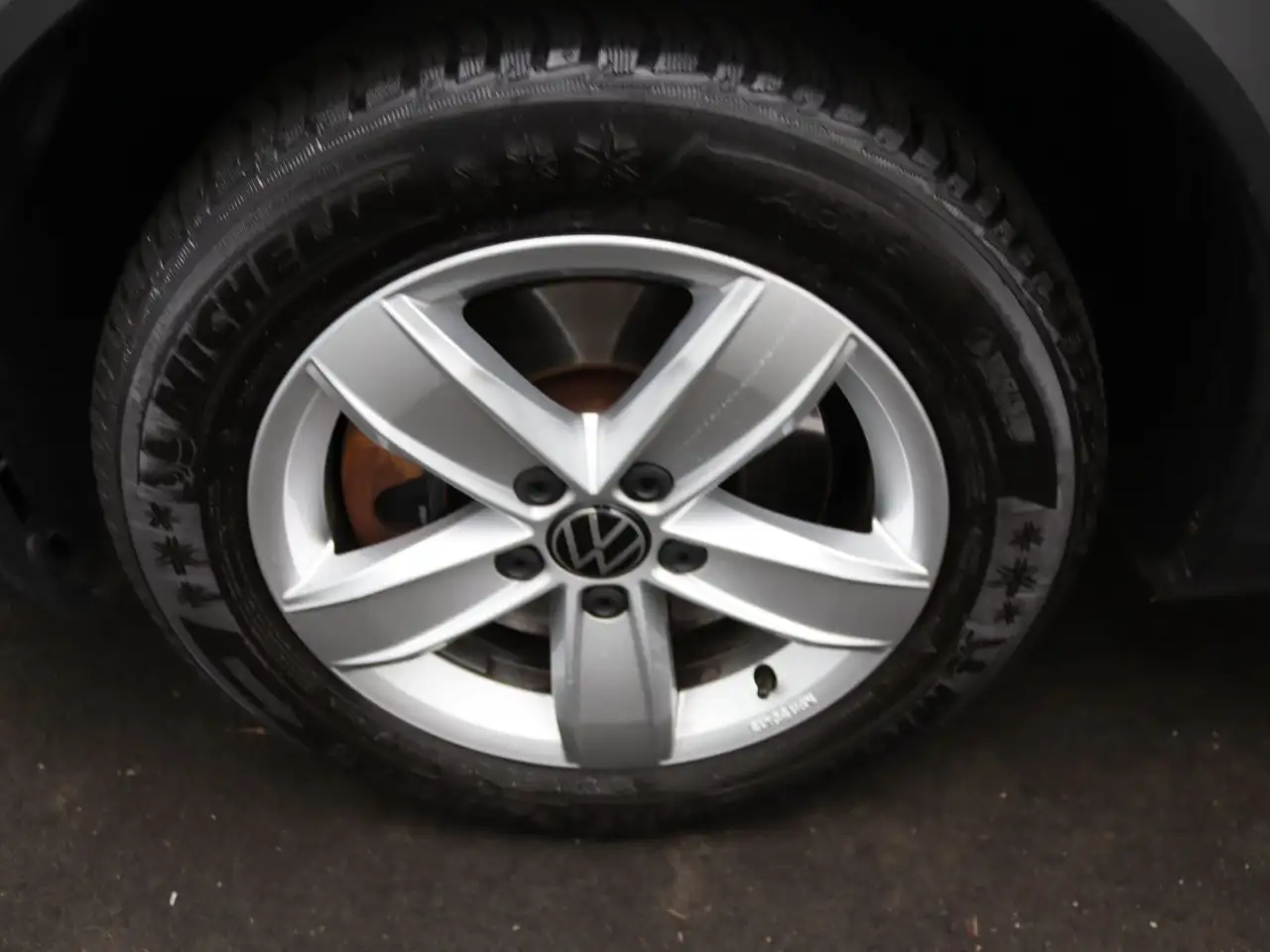 Volkswagen T-Roc R-Line Black 2.0 TSI 4M DSG / Matrix, AHK 18