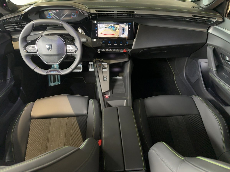Peugeot 408 GT EXCLUSIVE Plug-In Hybrid 240 e-DSC7 ACC — photo 11