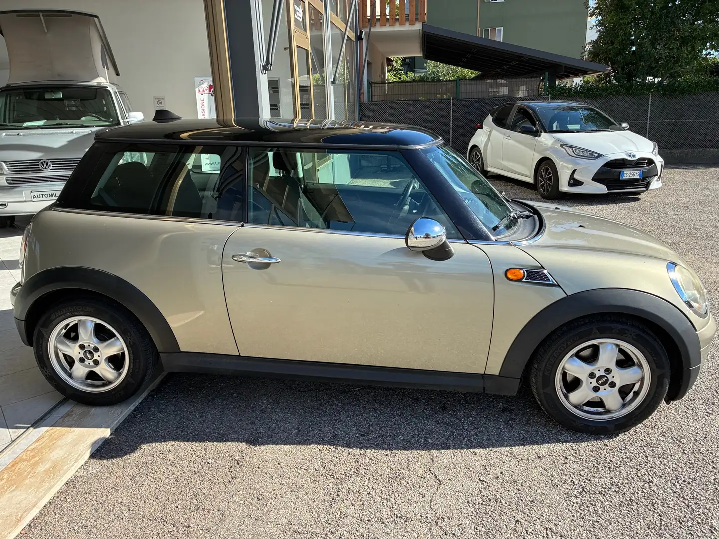 MINI Cooper D Mini III R56 Hatchback 1.6 Chili Beige - 2