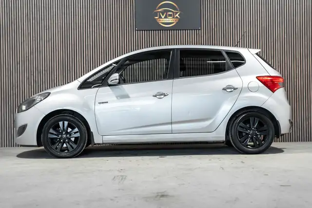 Hyundai Ix20 view 9