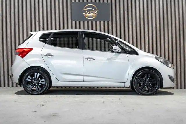 Hyundai Ix20 view 8