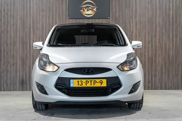 Hyundai Ix20 view 4