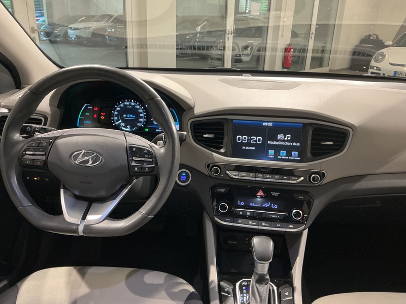 Hyundai IONIQ Ioniq Style Plug-In Hybrid*8Fach bereift* — photo 14