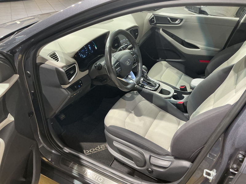 Hyundai IONIQ Ioniq Style Plug-In Hybrid*8Fach bereift* — photo 10