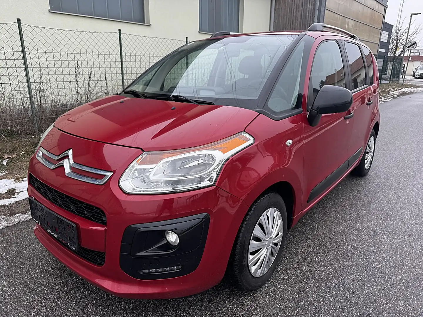 Citroen C3 Picasso PureTech 110 manuell ExclusiveNEUER MOTOR Grau - 1
