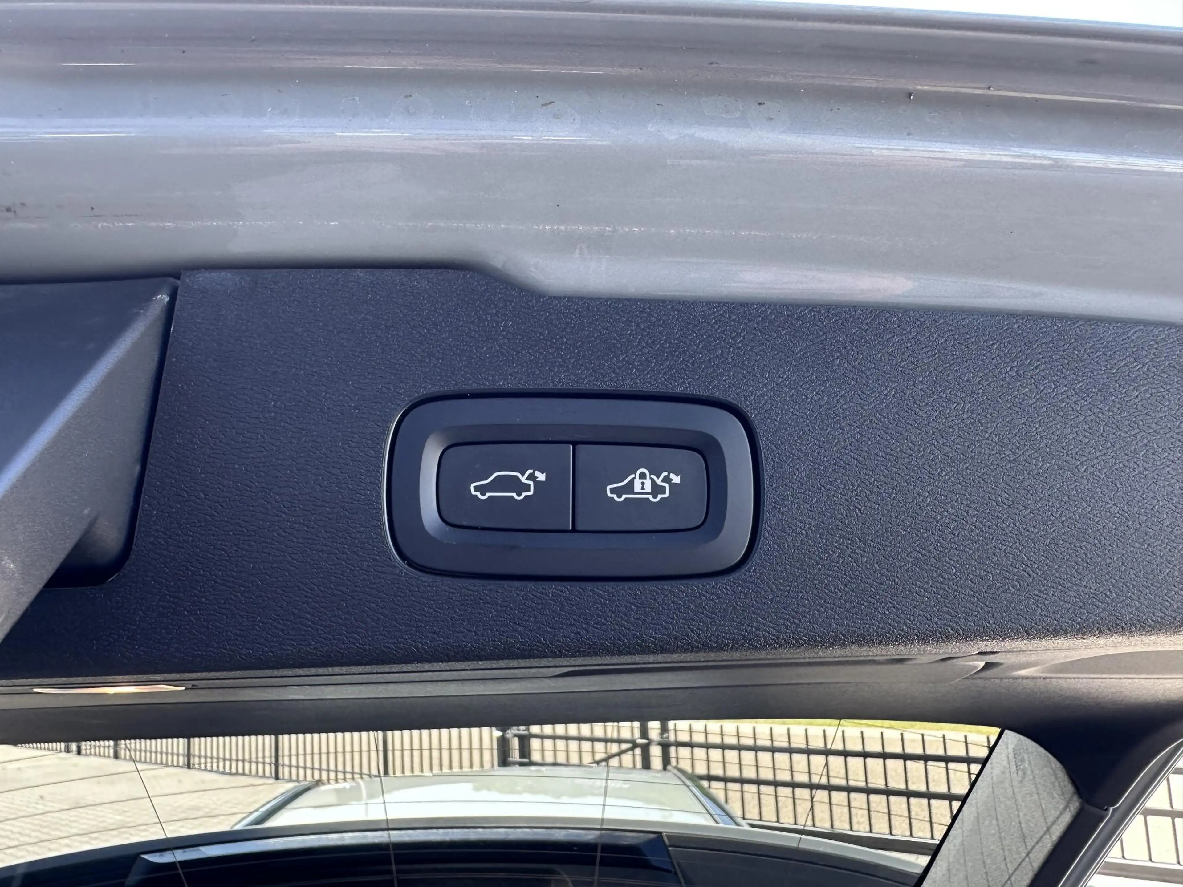 Volvo V60 2.0 B4 Plus Dark ACC|360|Vapour Grey — photo 6