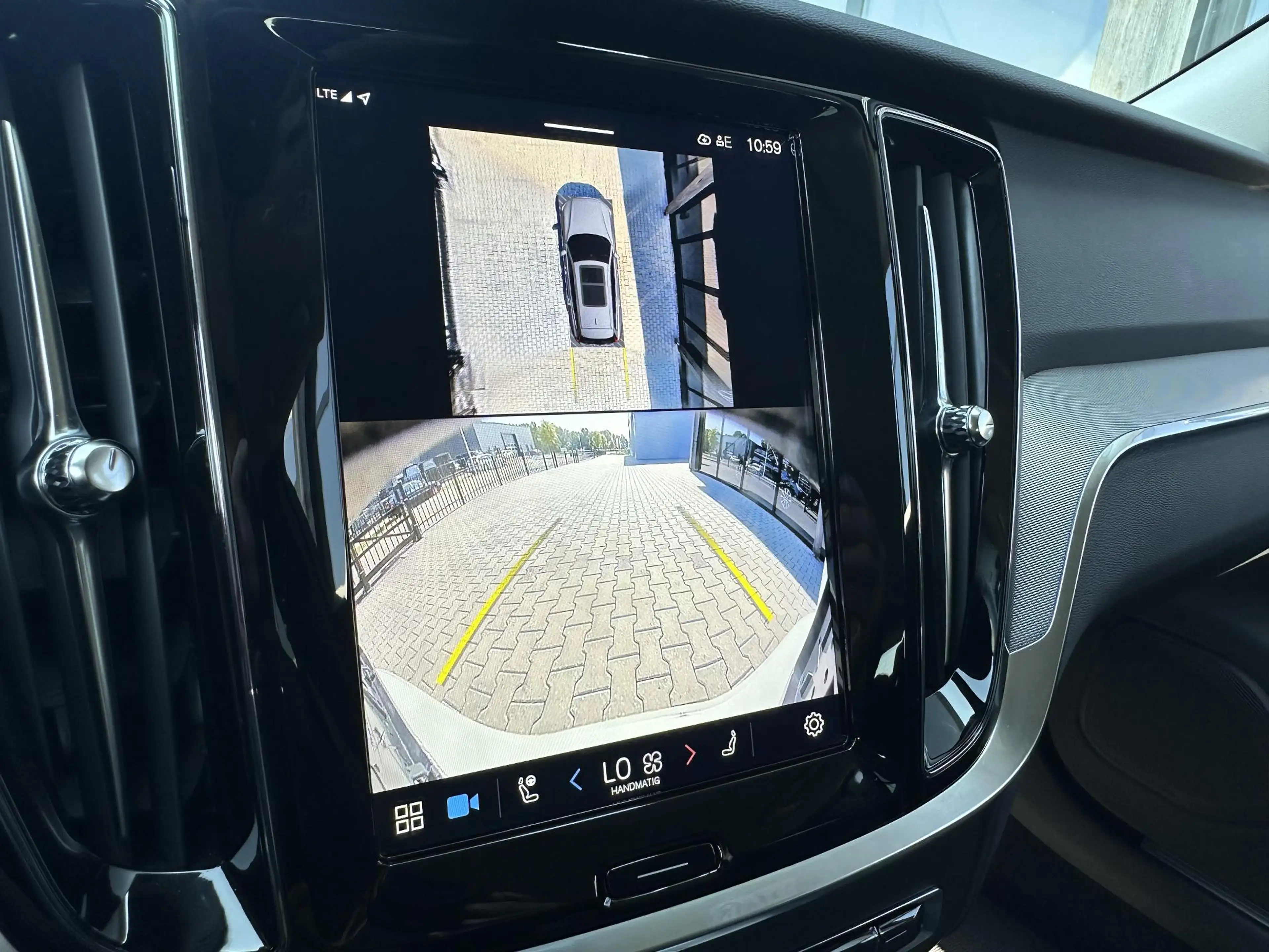 Volvo V60 2.0 B4 Plus Dark ACC|360|Vapour Grey — photo 11