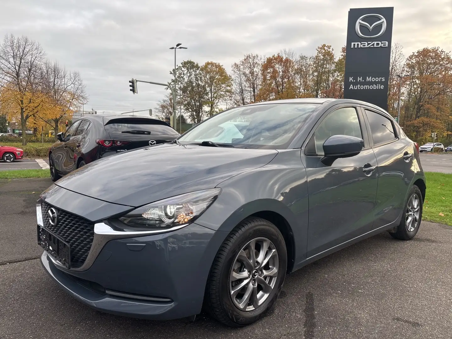 Mazda 2 Exclusive-Line 1.5 SKYACTIV-G 90 M-Hybrid Gris - 1