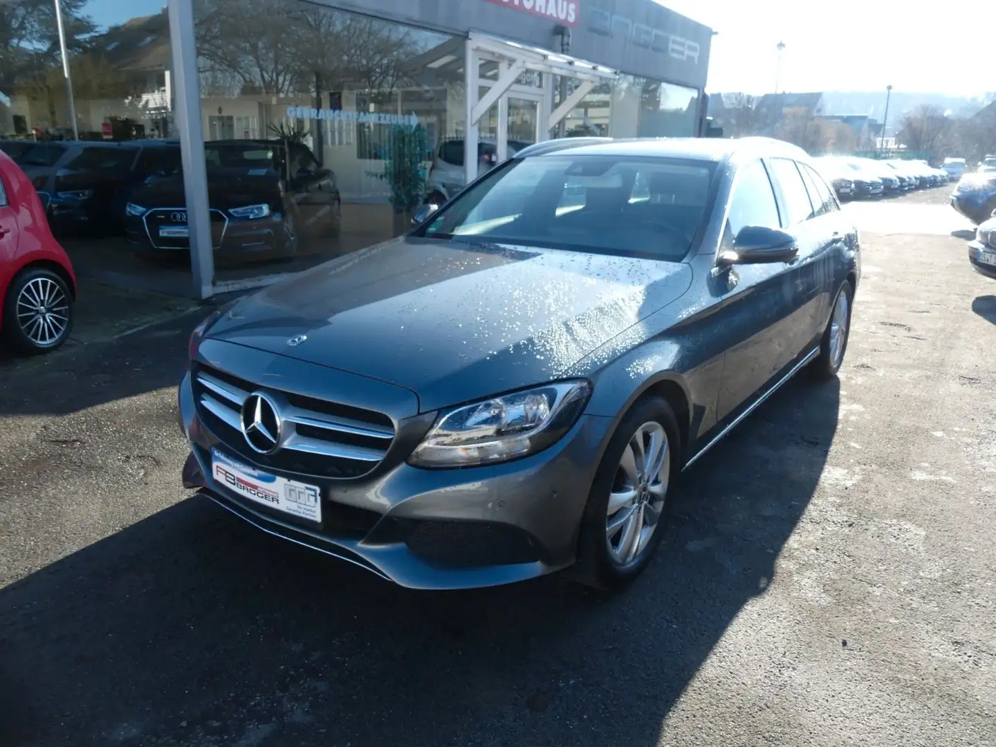 Mercedes-Benz C 220 C -Klasse T-Modell BlueTEC  Automatik Grijs - 2