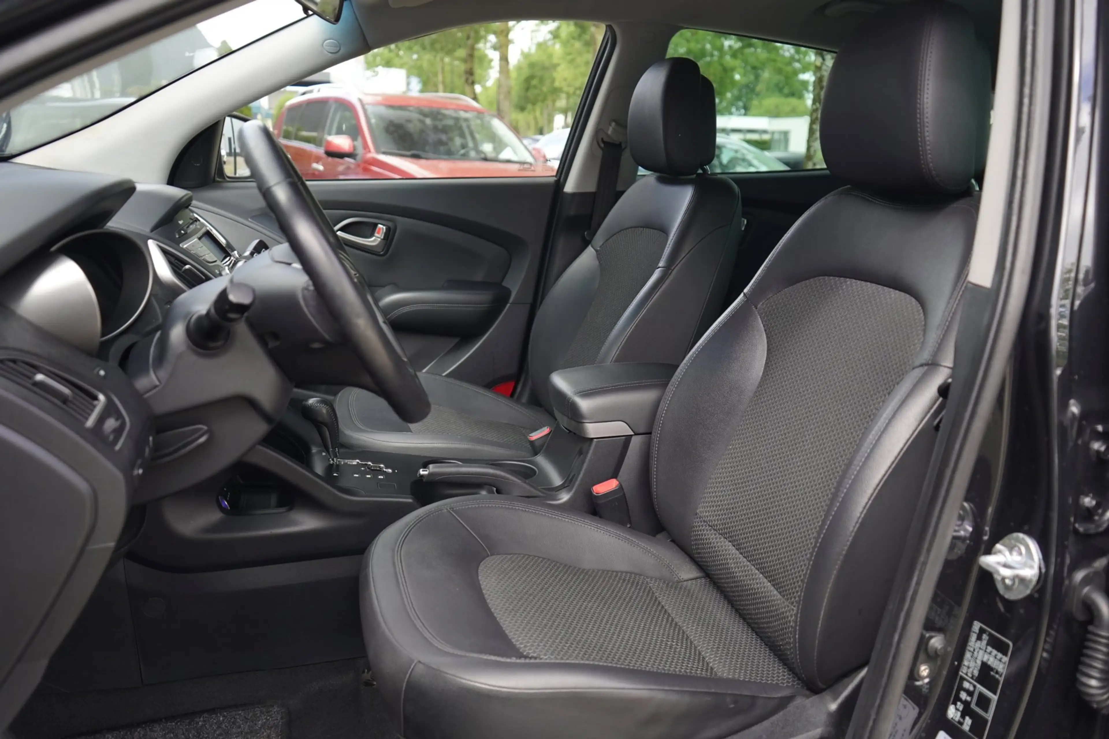 Hyundai iX35 2.0i Style Automaat, Trekhaak, Stoelverwarming — photo 6