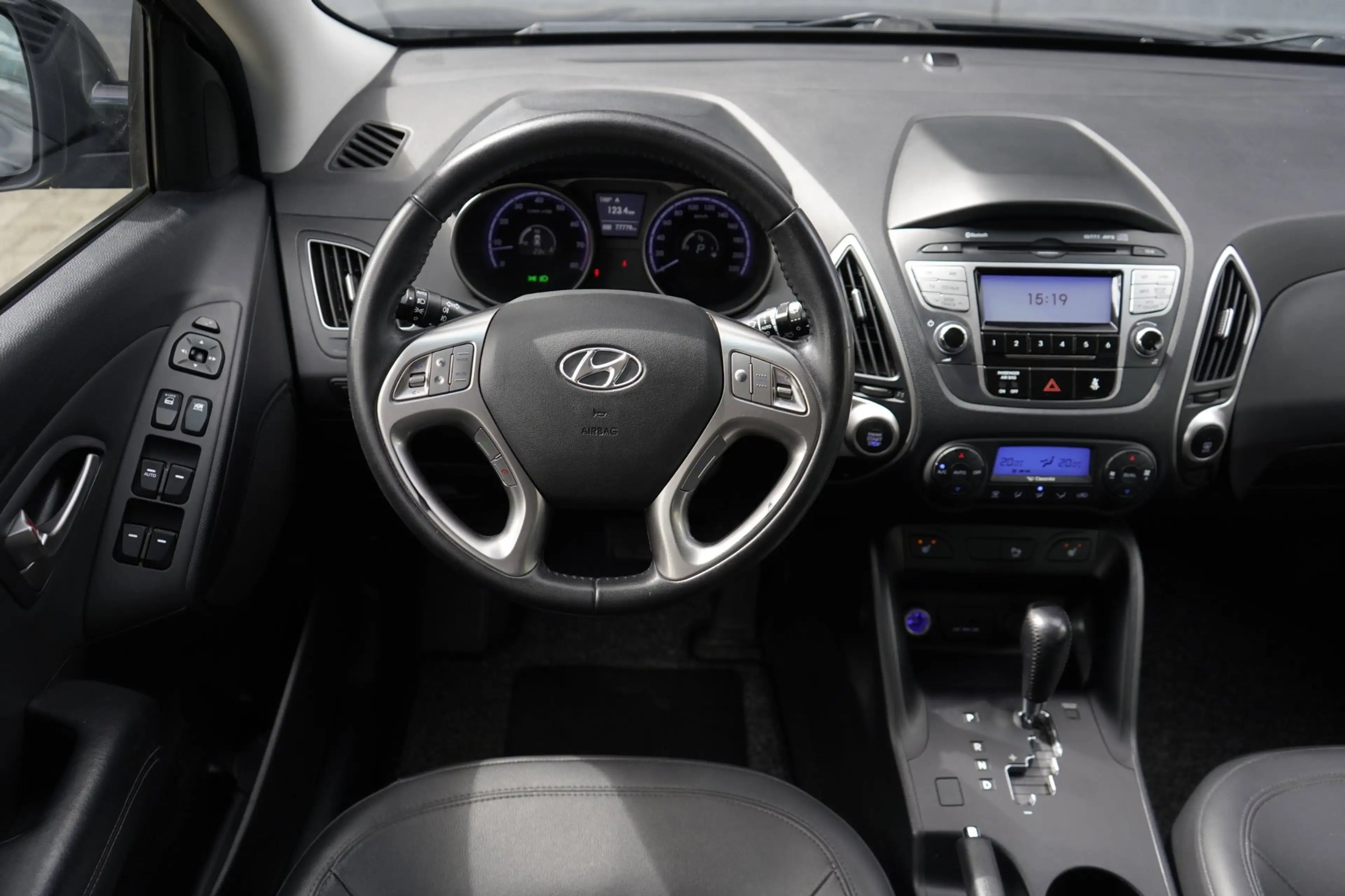 Hyundai iX35 2.0i Style Automaat, Trekhaak, Stoelverwarming — photo 5