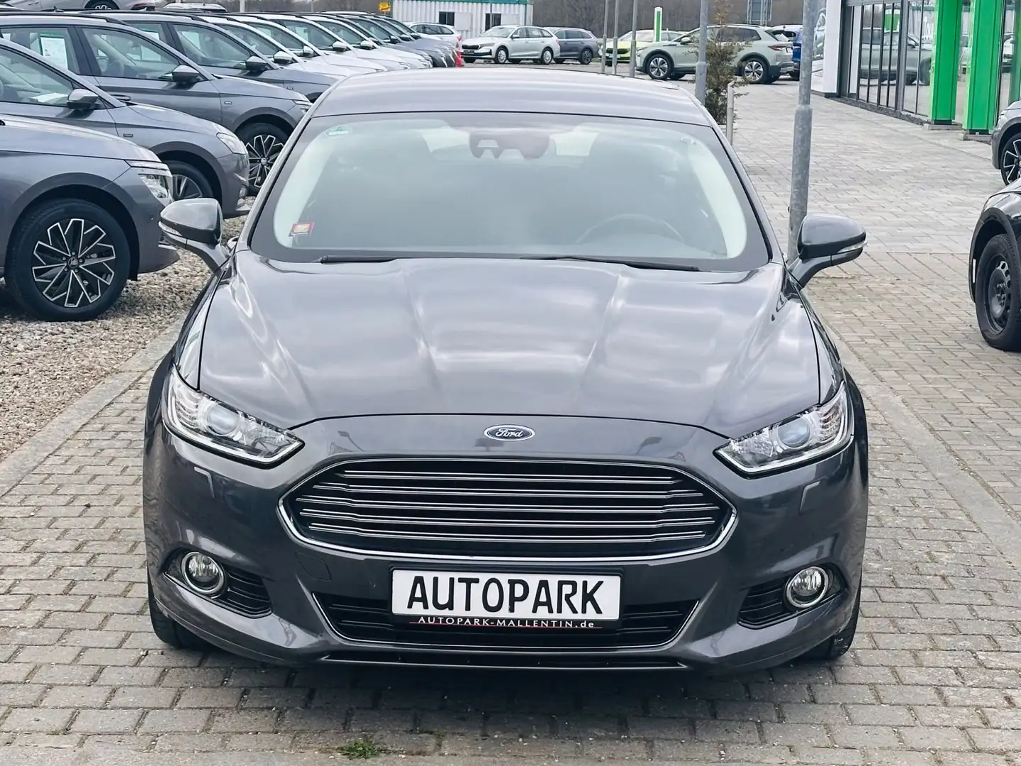 Ford Mondeo Turnier Titanium*SPURHALTEASSISTENT Gris - 2