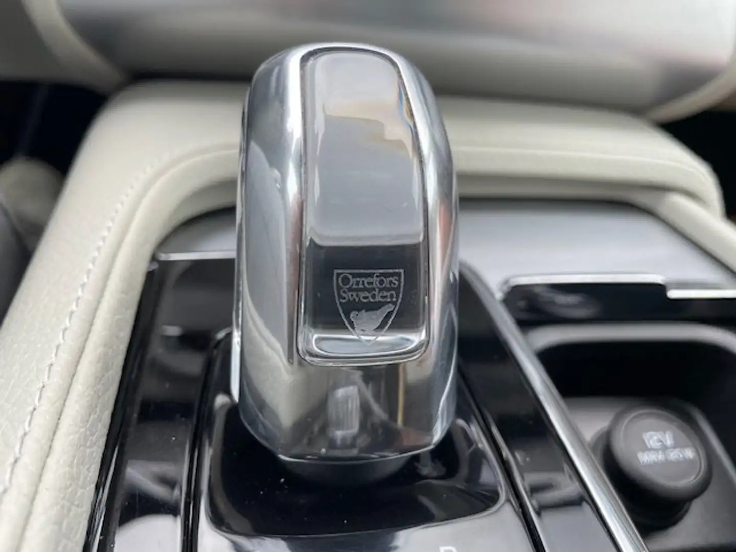 Volvo XC90 XC90 2.0 T8 AWD 7-zitter Momentum Gris - 2