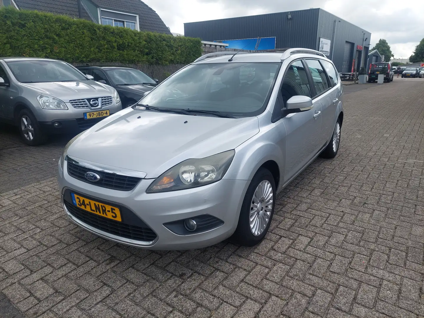 Ford Focus Wagon 1.8 Limited Flexi Fuel Grijs - 1