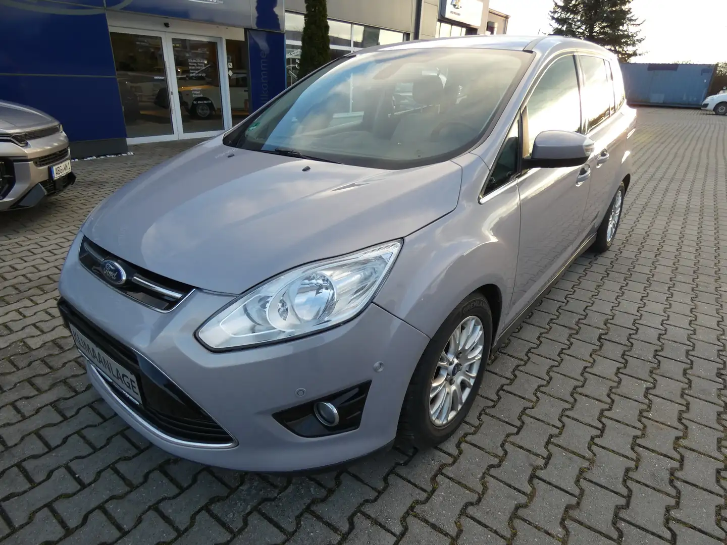 Ford Grand C-Max 1.6 EcoBoost Start-Stop-System Trend, Sitzheizung Silber - 1